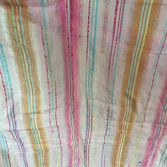 Delicate multi-colored striped scarf - Picture 5 of 5